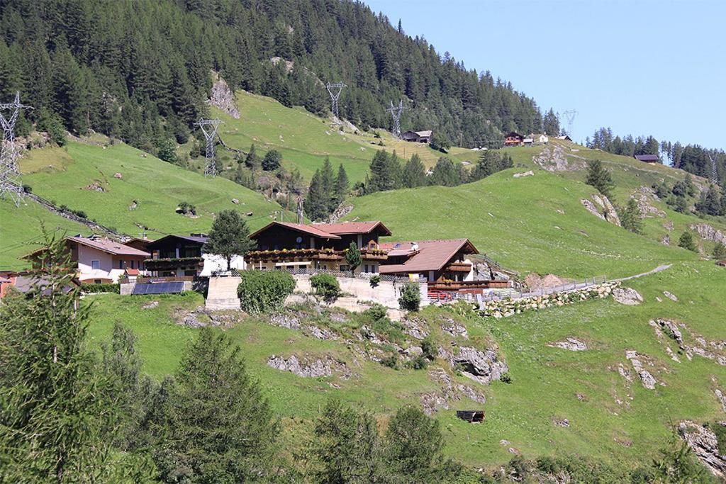 Gasthof Pension Granstein Solden Bagian luar foto