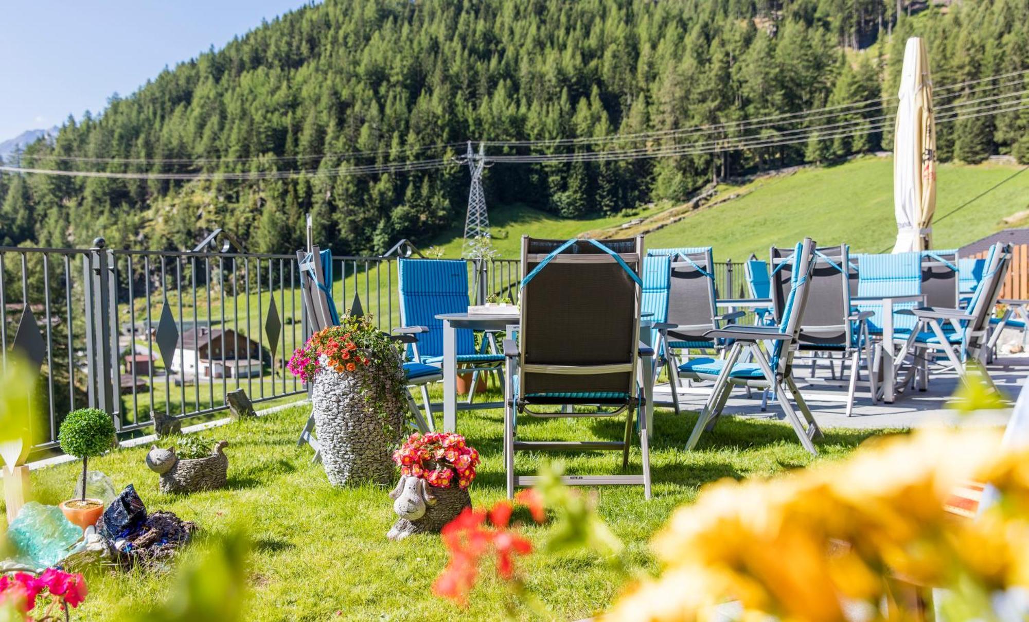 Gasthof Pension Granstein Solden Bagian luar foto